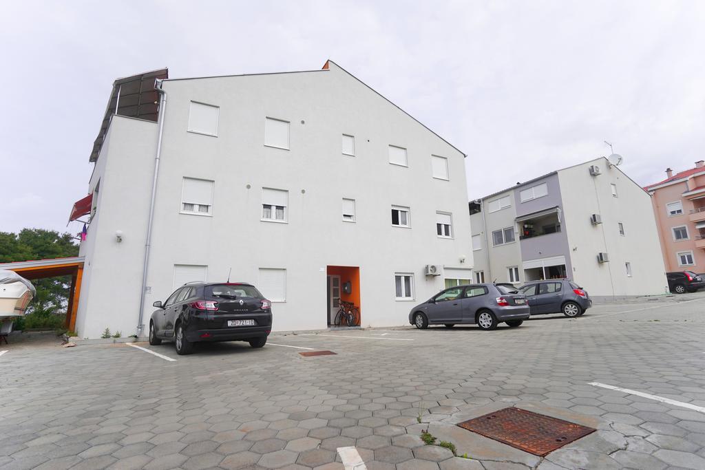 Floral Apartment Zára Kültér fotó
