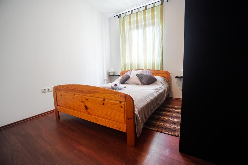 Floral Apartment Zára Kültér fotó