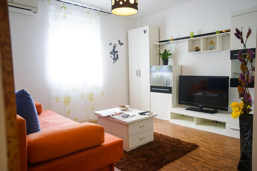 Floral Apartment Zára Kültér fotó
